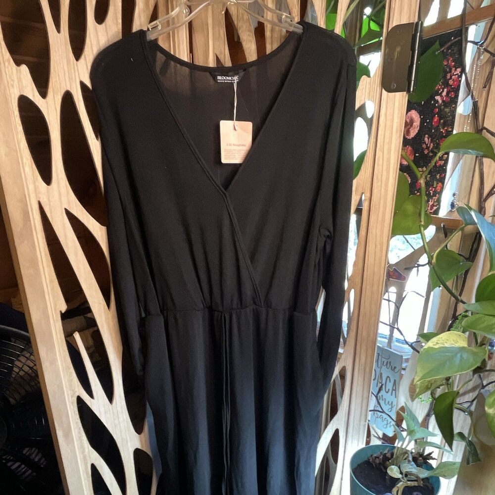 BLOOMCHIC Black V-Neck Long Sleeve Sweater-Like Jumpsuit Elastic Waist Pockets